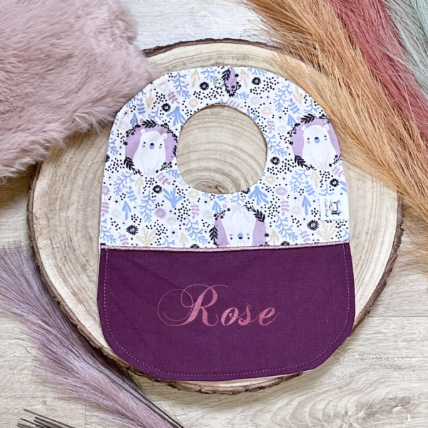 Bavoir bébé violet à motifs de koala